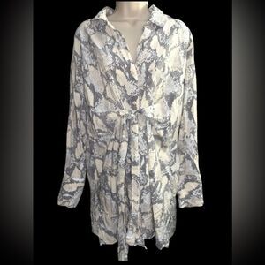 H&M Womens Medium Top Tunic Gray Pink White Snake Button Collar Knot Woven